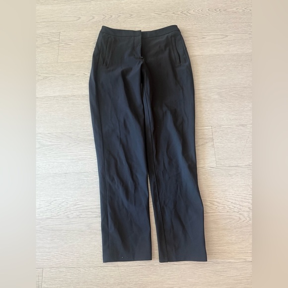 Lululemon Black On The Move Lightweight Tailored Pant Size 2 Athleisure - Picture 2 of 5
